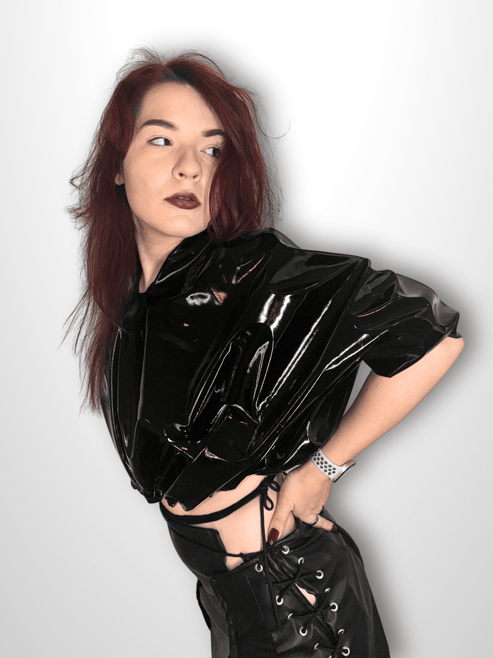 MIRROR BUCKET TOP in black — tops by Berlakva